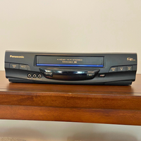 Panasonic 4-Head-Hi-Fi Stereo Omnivision VHS VCR PV-V4540
