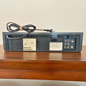 Panasonic 4-Head-Hi-Fi Stereo Omnivision VHS VCR PV-V4540