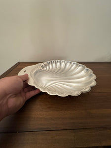 Vintage William Rogers 895 Silverplated Shell Shaped Bowl Tray