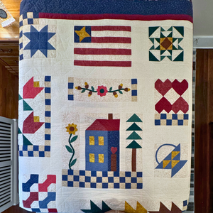 Quilt Bedspread Americana Style Full XL