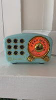 Retro FM Radio Bluetooth Speaker Vintage-Style
